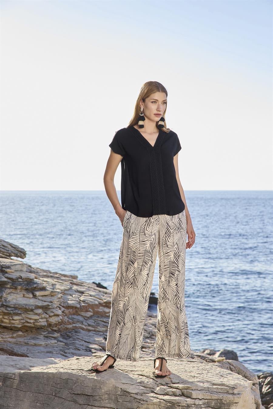 Çizgi Desenli Kısa Kollu V Yaka Alt Üst Takım