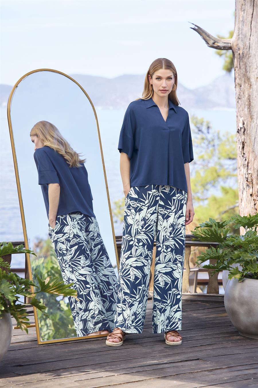 Yaprak Desenli Kısa Kollu Gömlek Yaka Alt Üst Takım