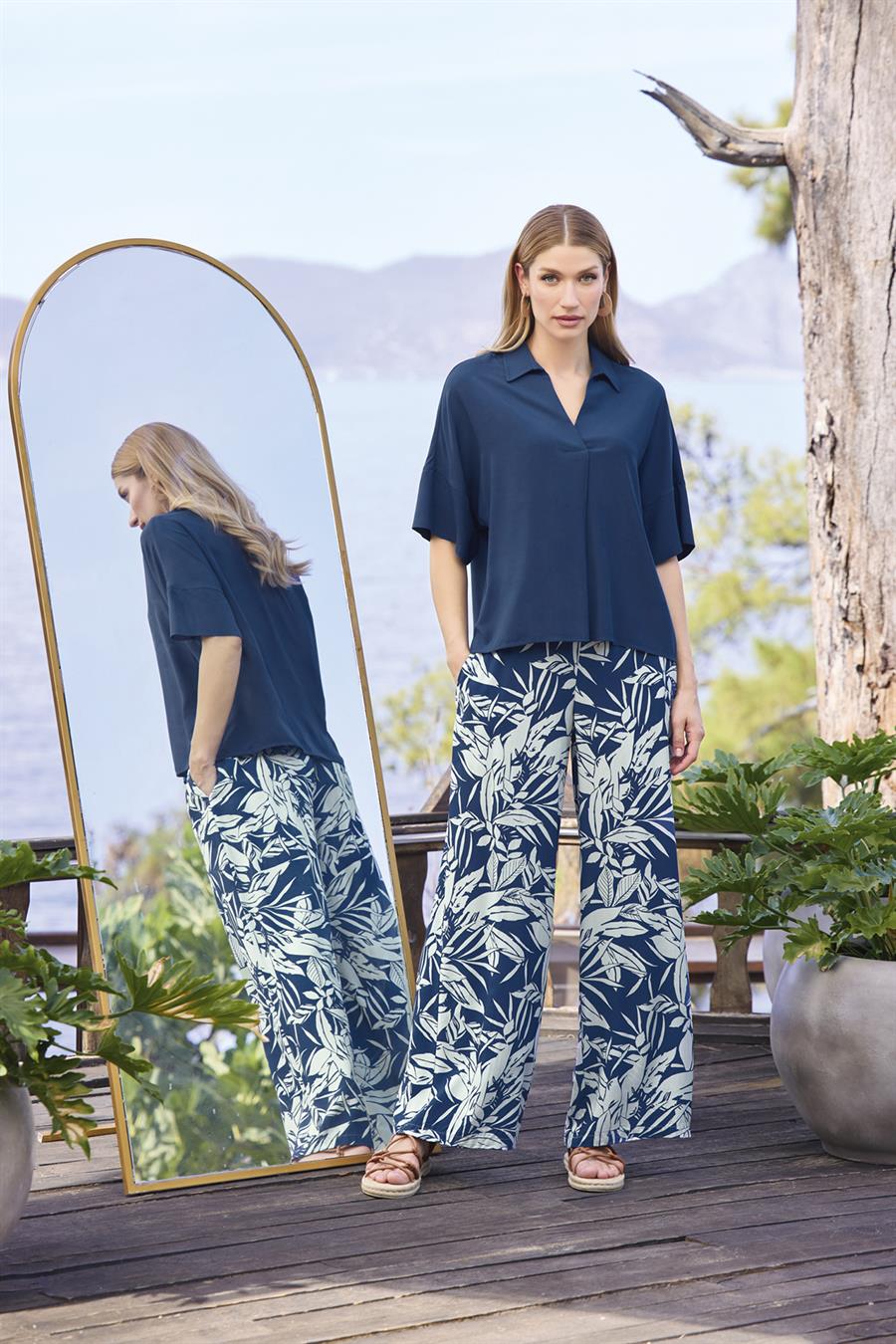 Yaprak Desenli Kısa Kollu Gömlek Yaka Alt Üst Takım