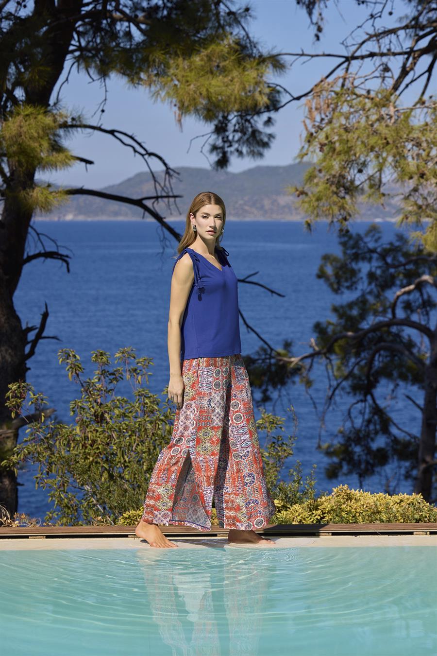 Etnik Desenli Yırtmaçlı V Yaka Askılı Alt Üst Takım