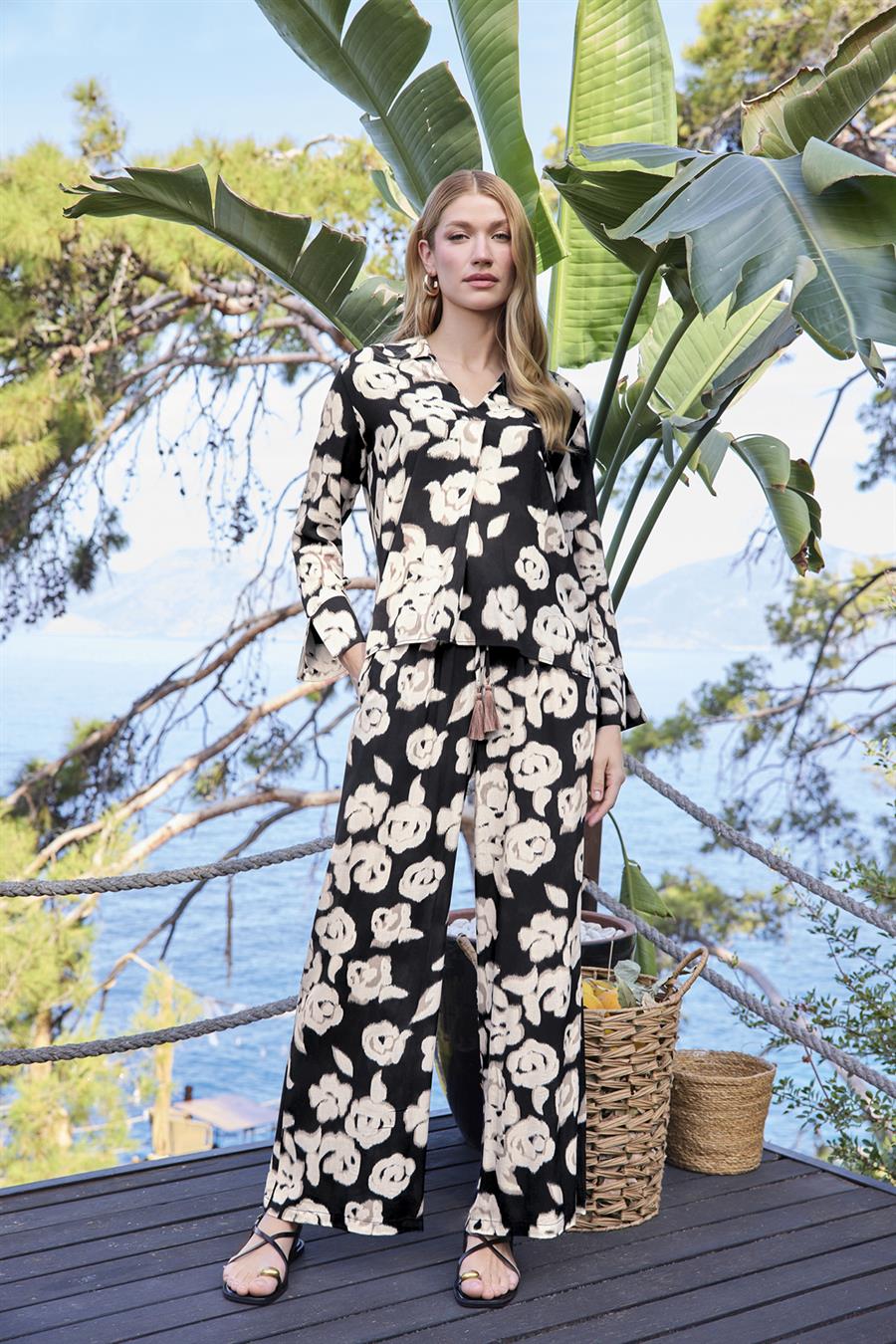 Desenli Önü Düğmeli Uzun Kollu Gömlek Yaka Alt Üst Takım