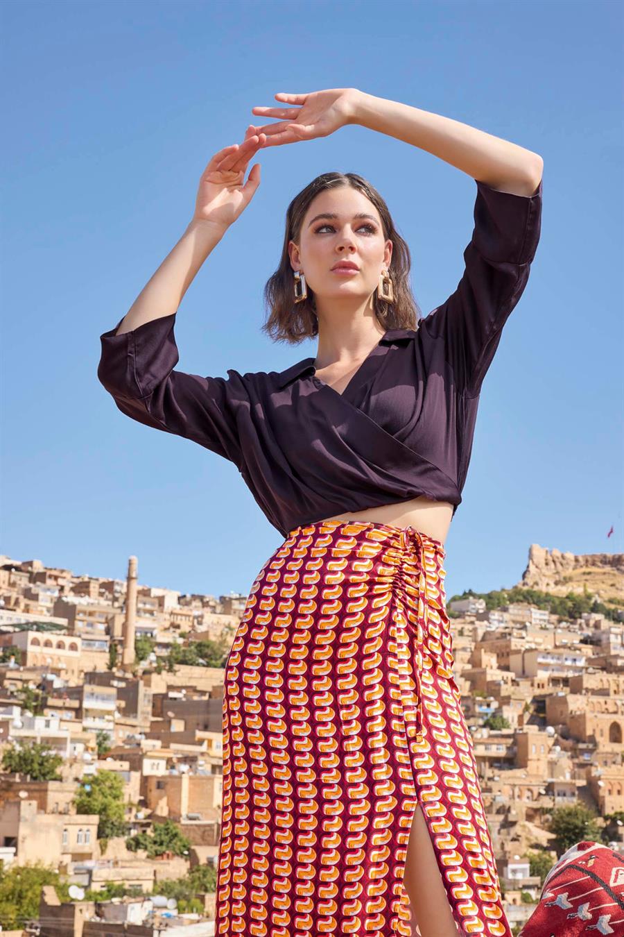 Etnik Desenli Saten Etek Takımı