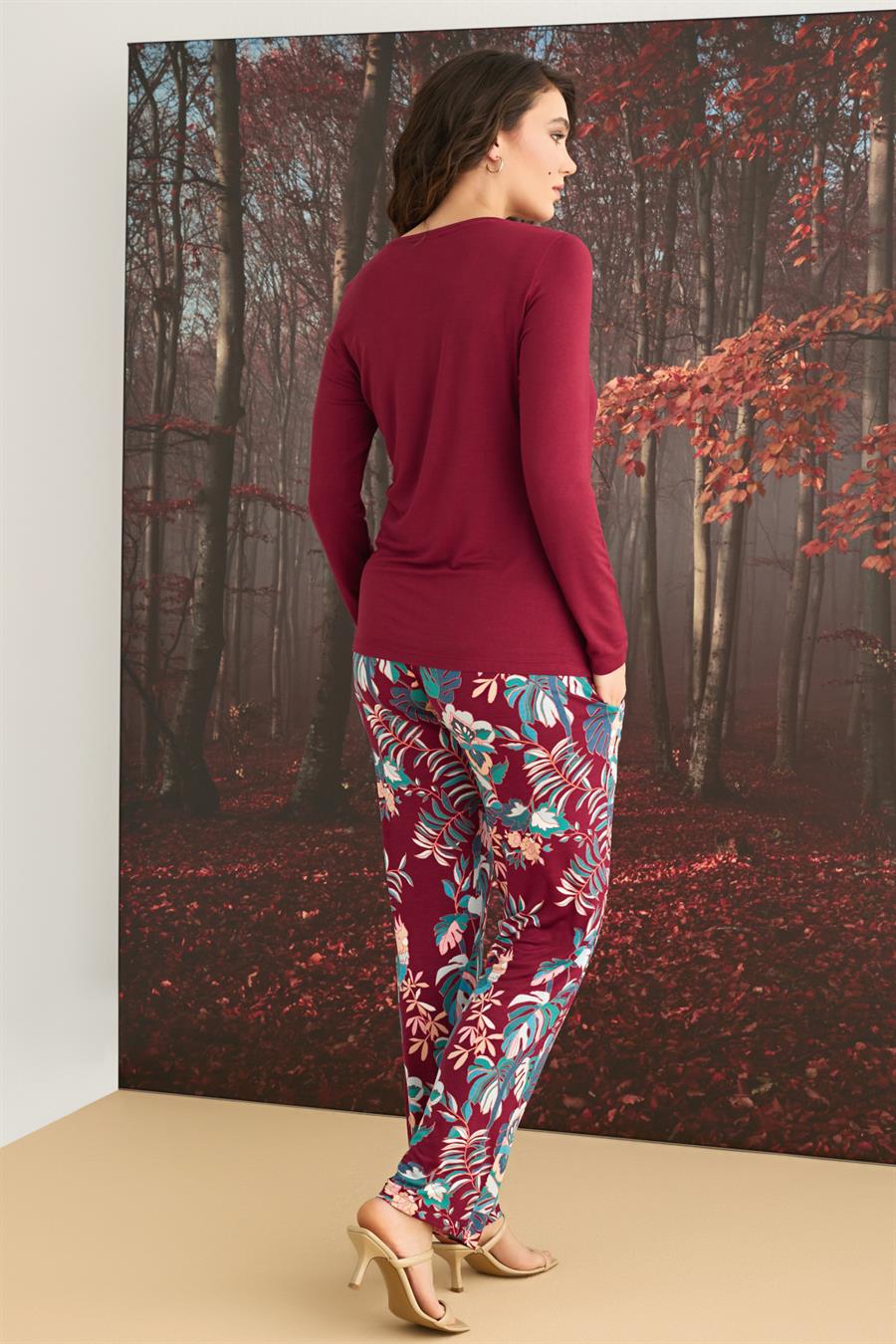 Çiçek ve Yaprak Desenli 