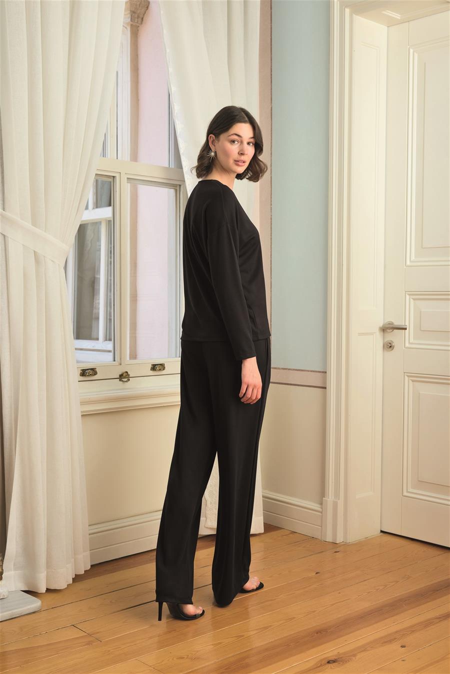 Uzun Kollu V Yaka Pijama Takımı