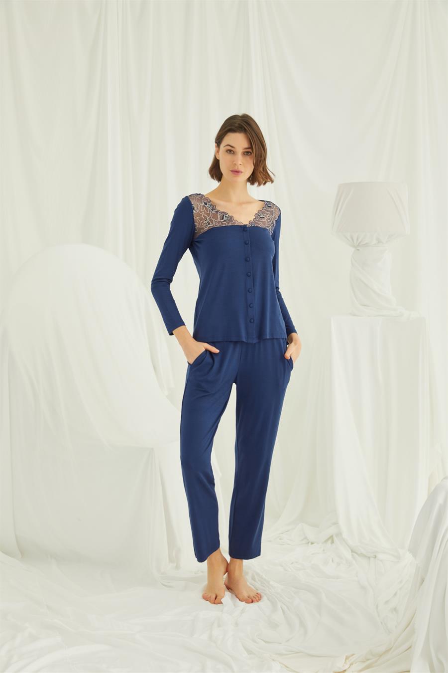 Brode Dantelli Önü Düğmeli Pijama Takımı