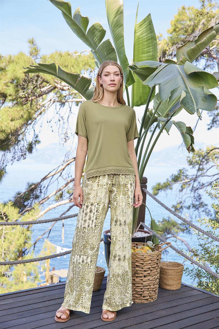 Dantelli Etnik Desenli Kısa Kollu Alt Üst Takım