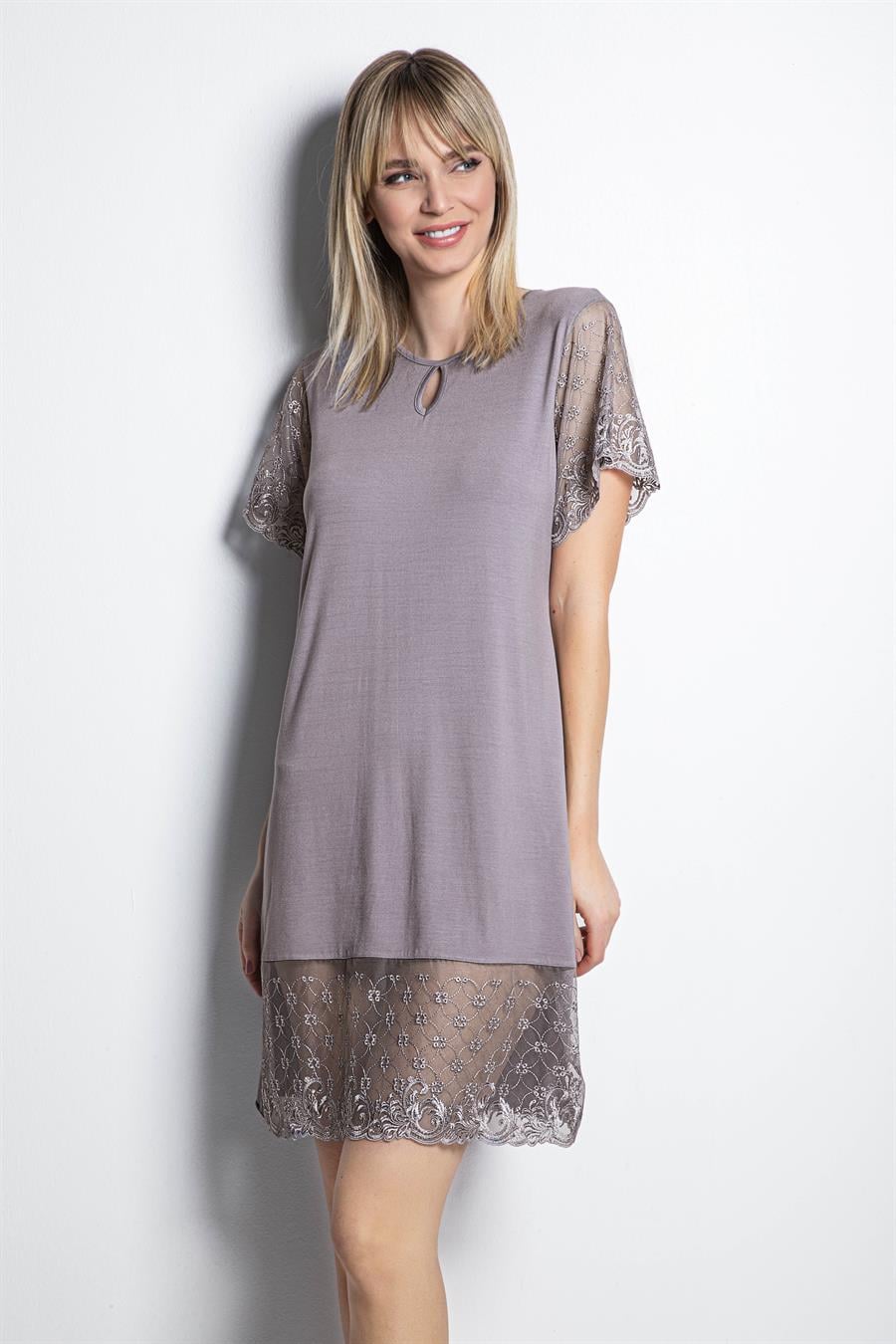 Yakası Detaylı Brode Dantelli Gecelik