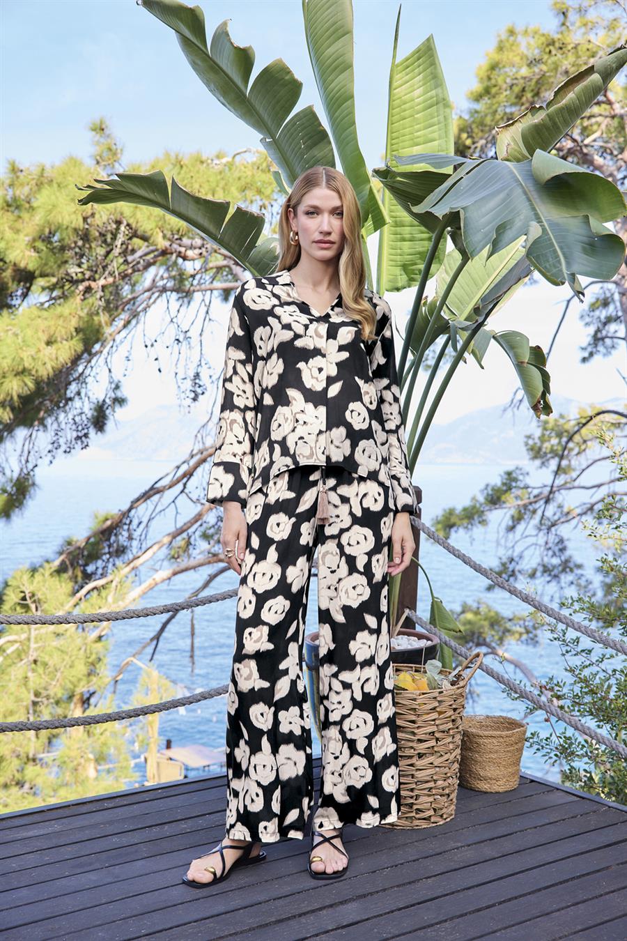 Desenli Önü Düğmeli Uzun Kollu Gömlek Yaka Alt Üst Takım