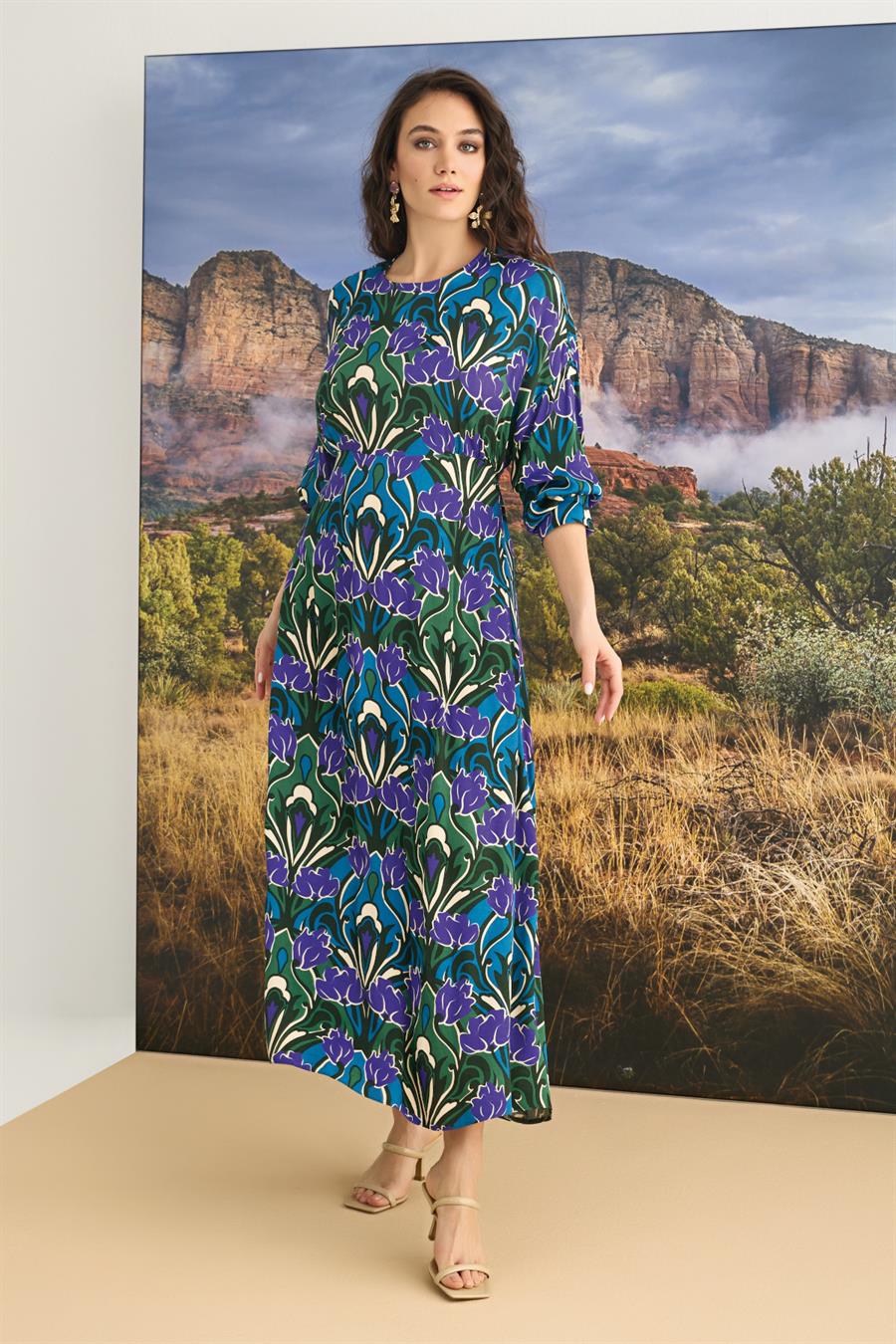 Çiçek Desenli Truvakar Kollu Saten Elbise