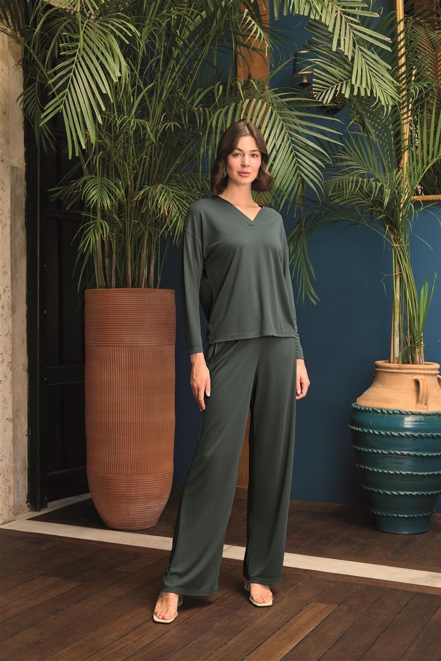 Uzun Kollu V Yaka Pijama Takımı