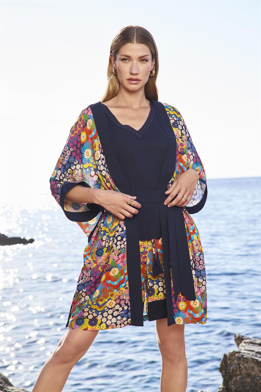 Çiçek Desenli Askılı 3lü Alt Üst Takım