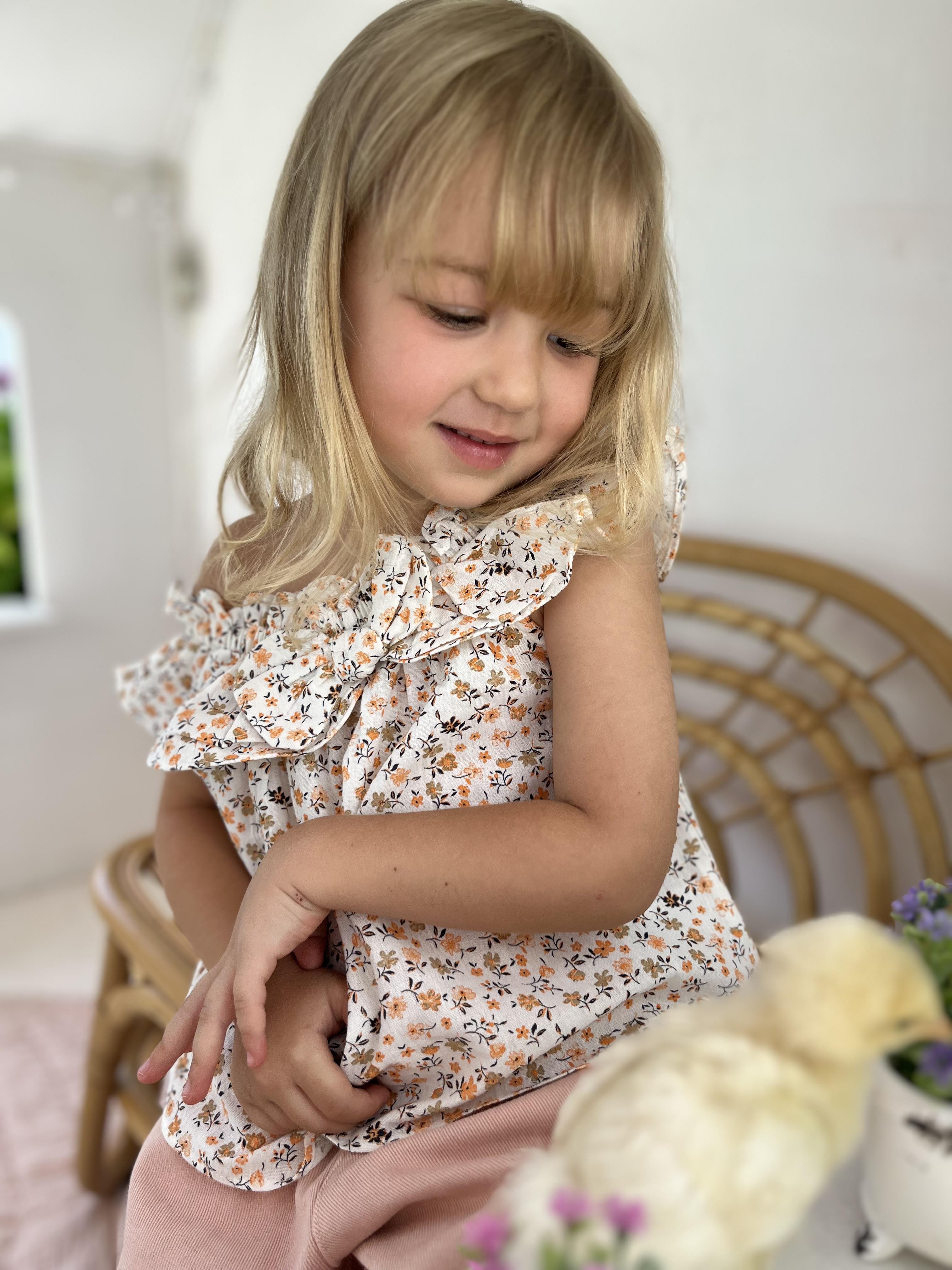 Çiçekli Dokuma Kız Çocuk Bluz Bej