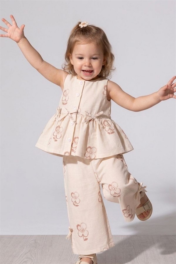 Çiçek Desenli Alt Üst Takım Bej