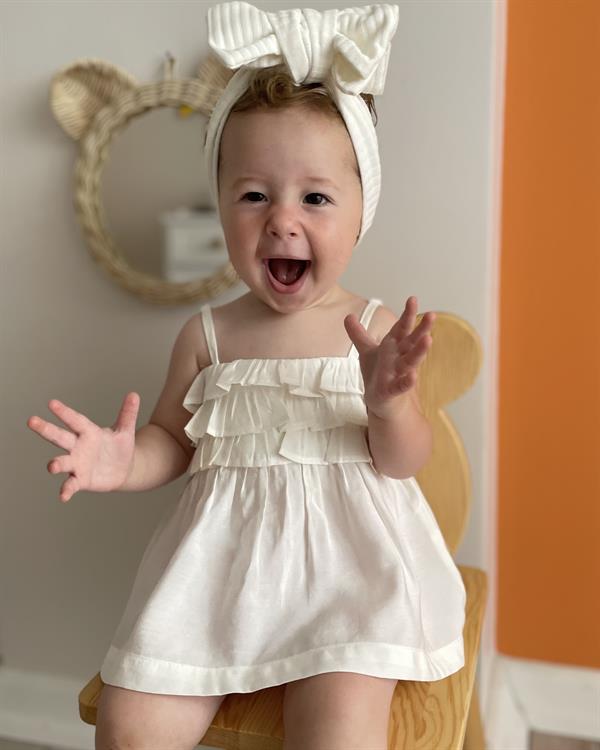 Çiçekli Desenli Şort Kat Kat Askılı Bluz Kız Bebek Takımı