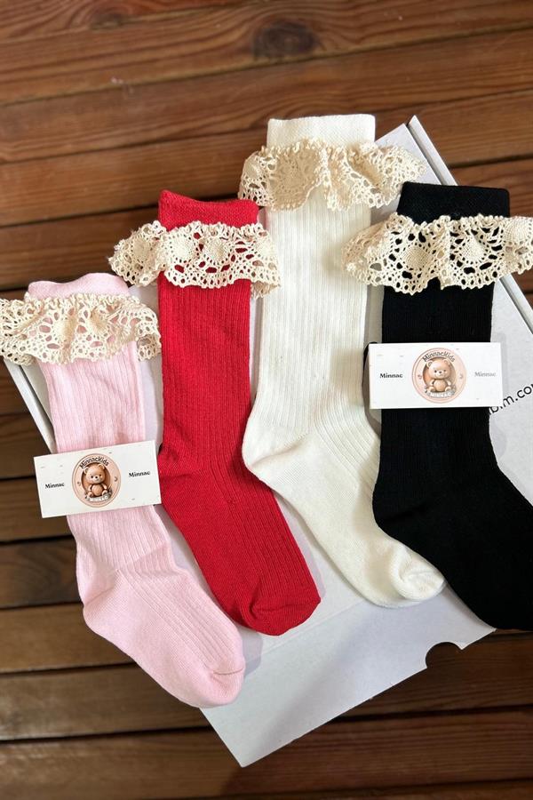 Diz Altı Dantelli Çorap Kırmızı