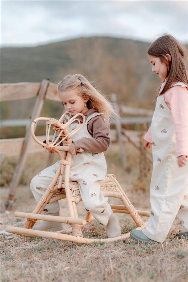 Kruvasan Nakışlı Kız Çocuk Tulum Bej