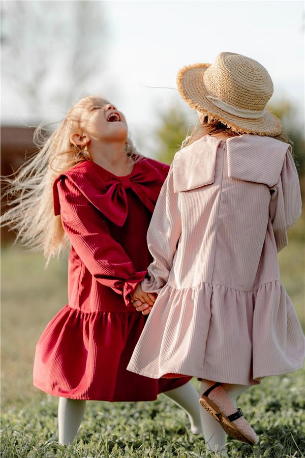 Önü Büyük Fiyonklu Kız Çocuk Elbise Kırmızı