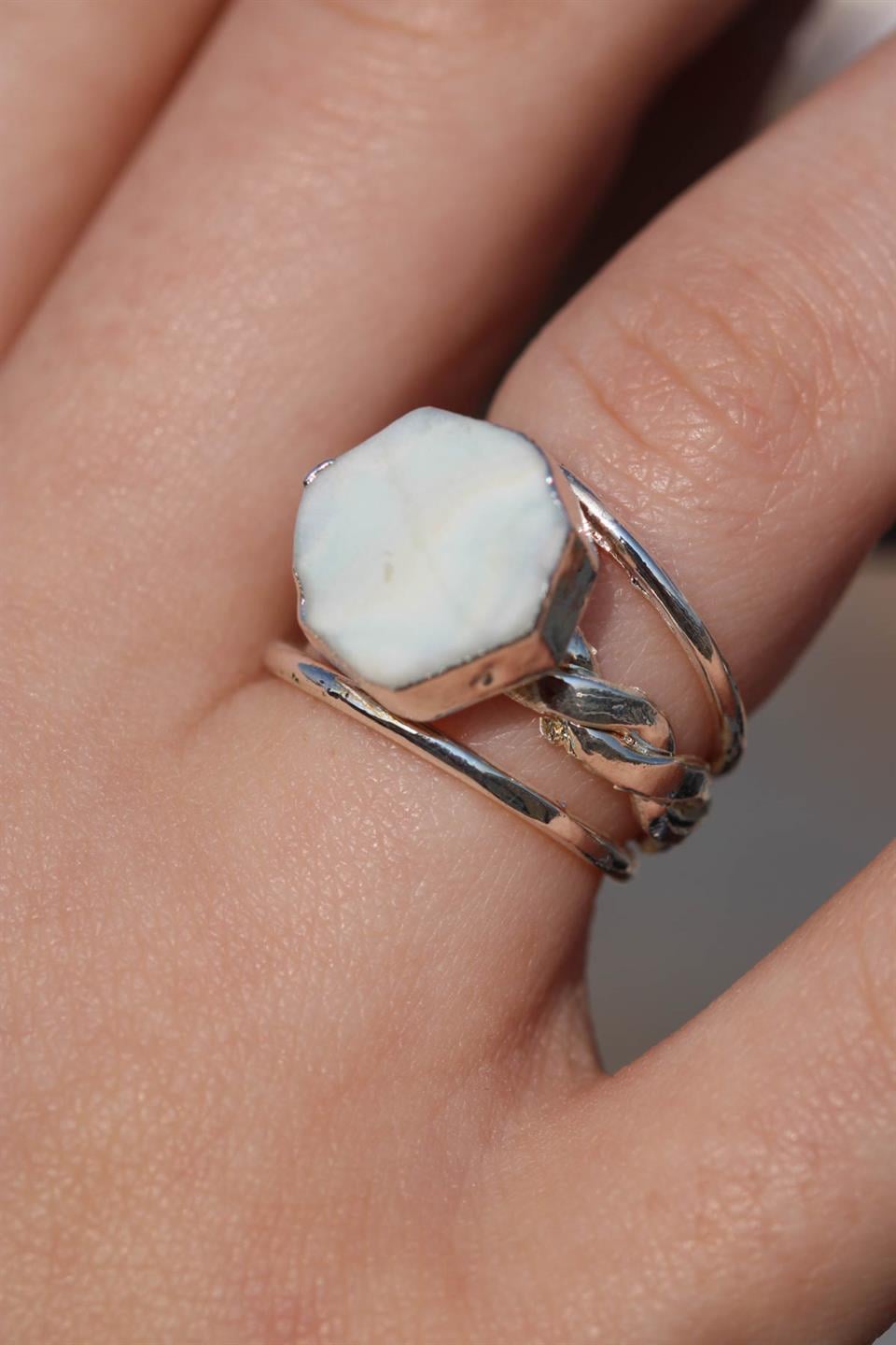 Hemimorfit Altıgen Model 3 telli Gümüş Kaplama Ayarlanabilir Doğal Taş Yüzük