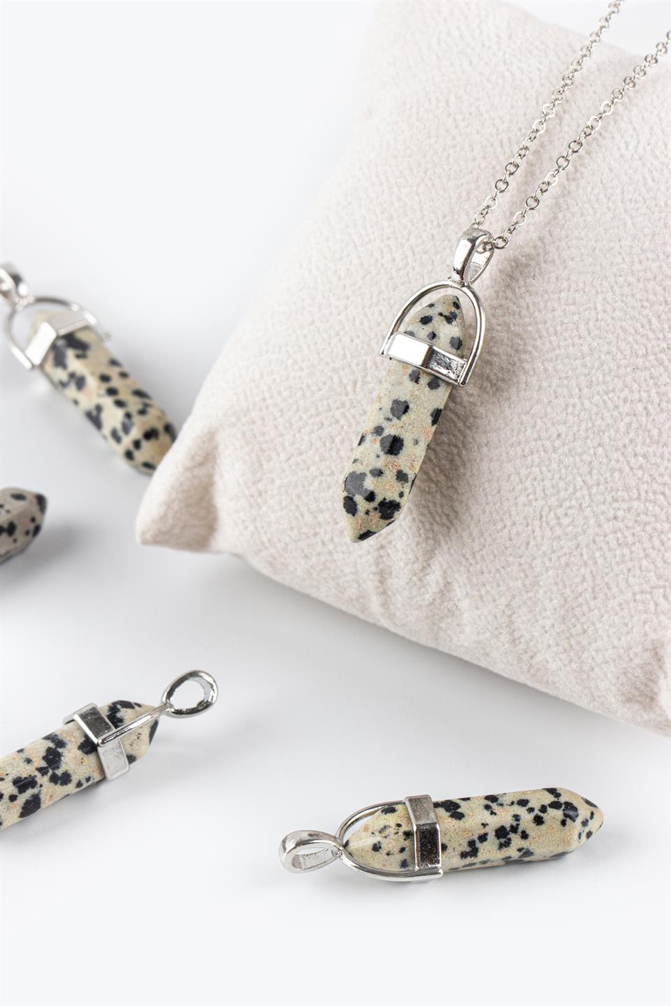 Jasper Dalmaçyalı Çivi Model Kolye Ucu