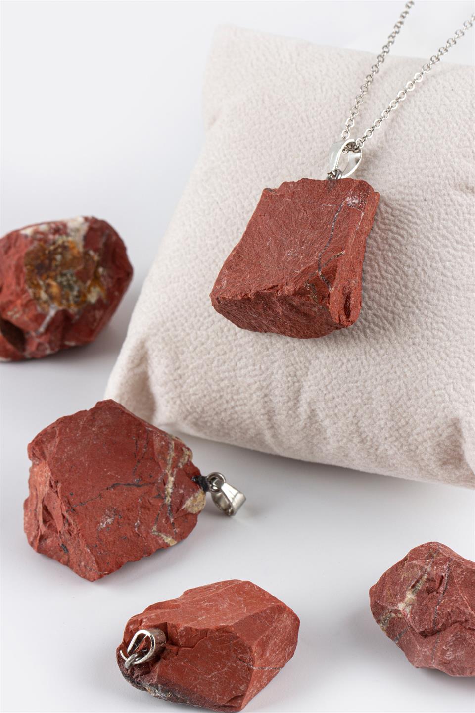 Jasper Kırmızı Ham Parça Kolye Ucu