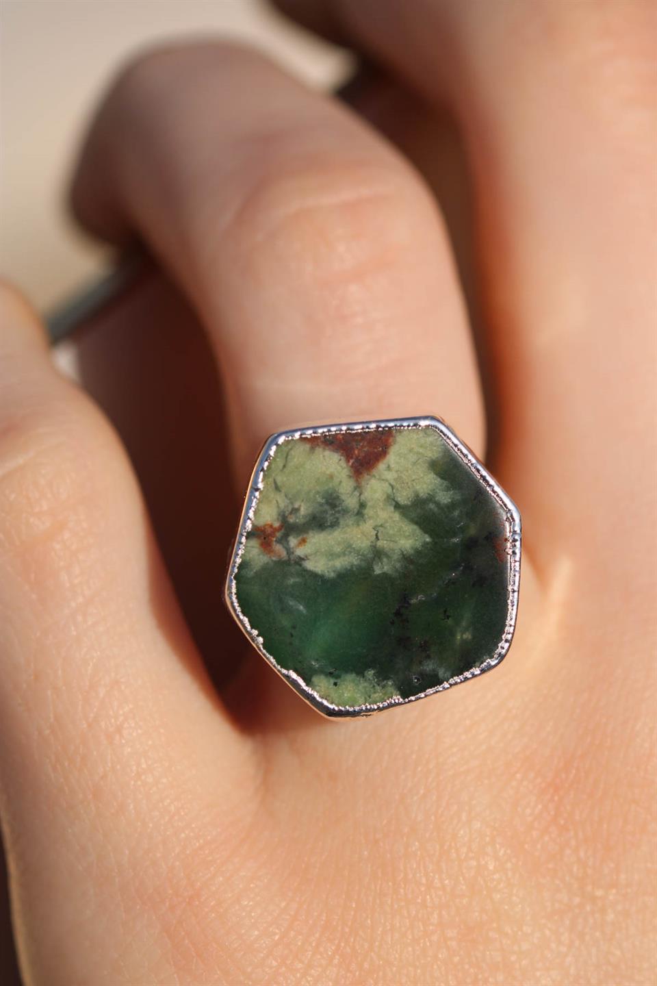 Krizoplas Altıgen Model Gümüş Kaplama Ayarlanabilir Doğal Taş Yüzük