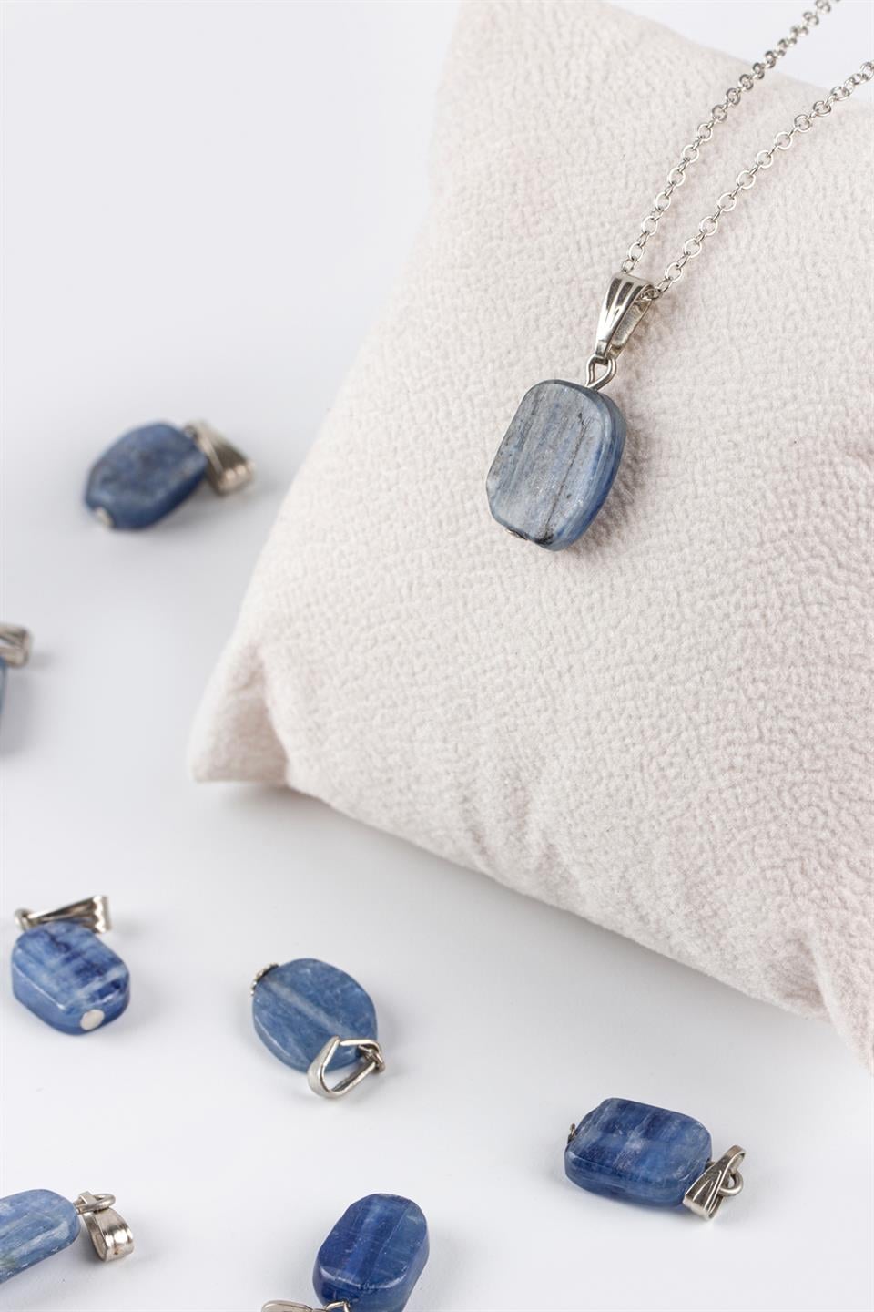 Kyanit Mini Kolye Ucu			