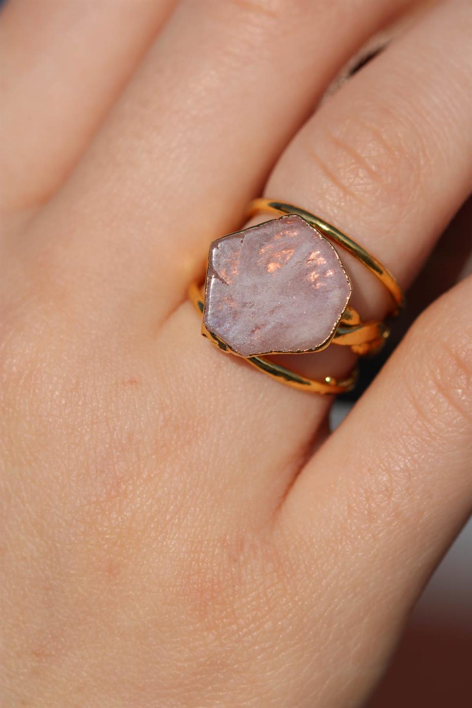 Morganit Altıgen Model 3 Telli Altın Kaplama Ayarlanabilir Doğal Taş Yüzük