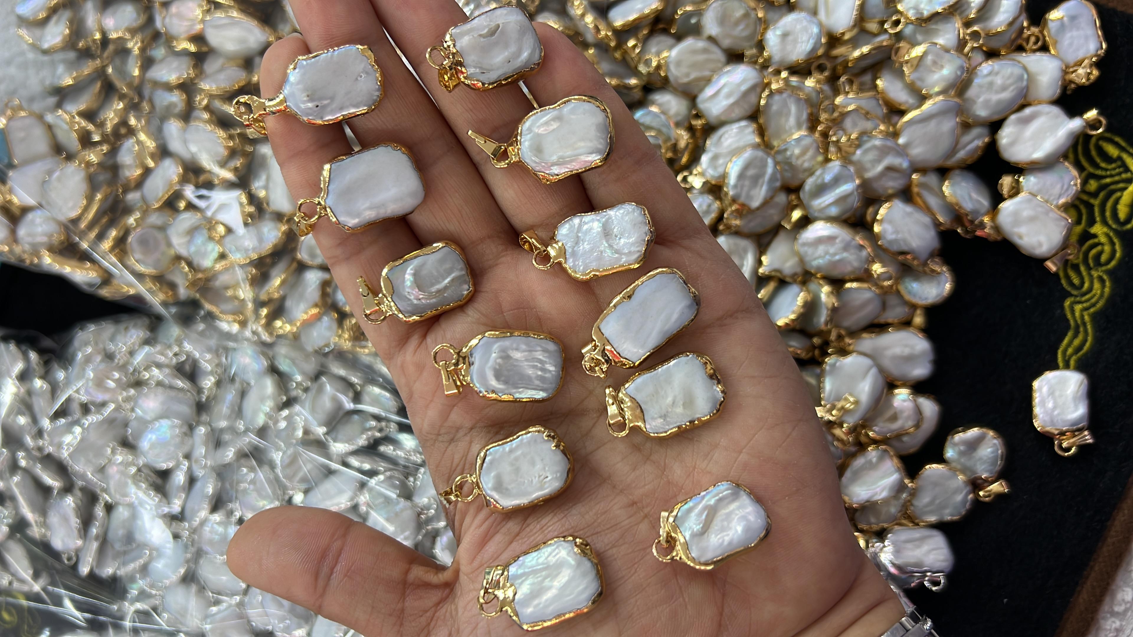 Orijinal Gerçek Tatlı Su incisi Kare Model Altın Renk Kaplama Kolye Ucu