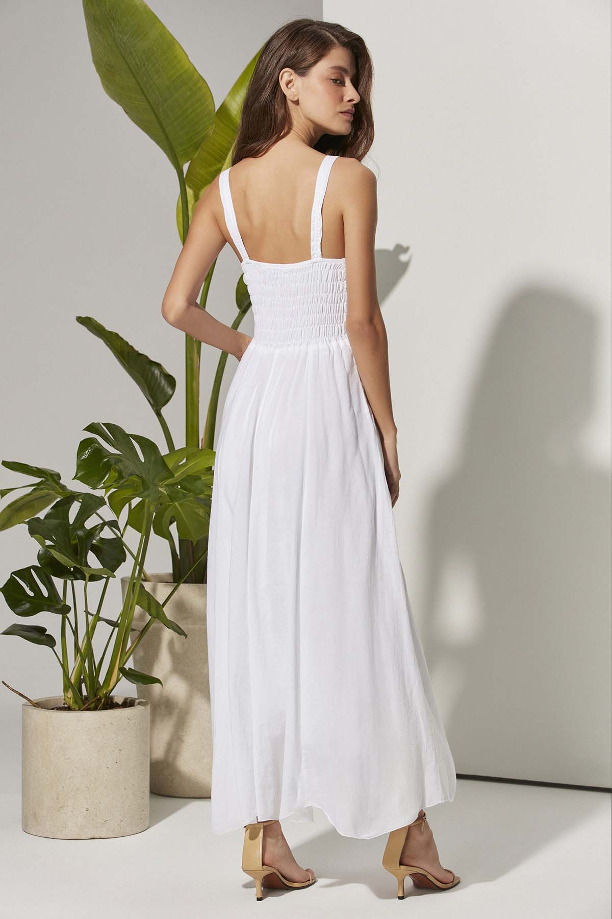Askılı Beyaz Uzun Elbise