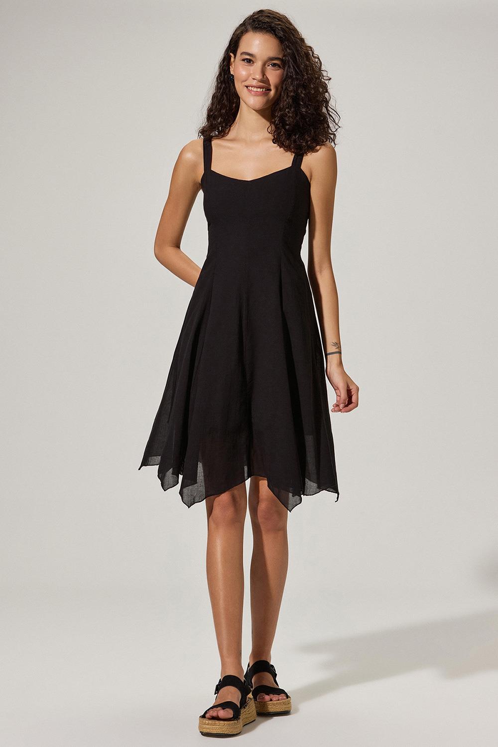 Askılı Kısa Siyah Elbise