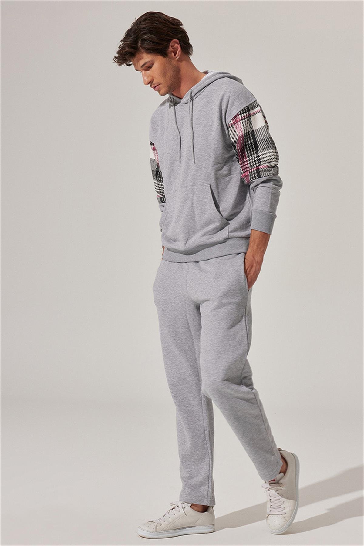 Kapüşonlu Ekose Detaylı Sweat