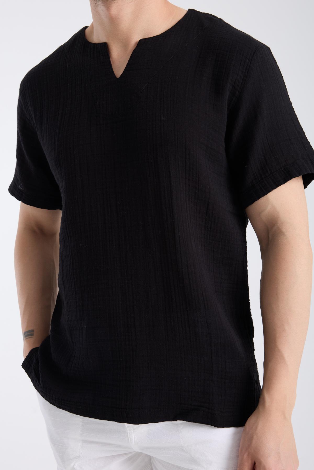 Kısa Kollu Bisiklet Yaka Siyah TShirt