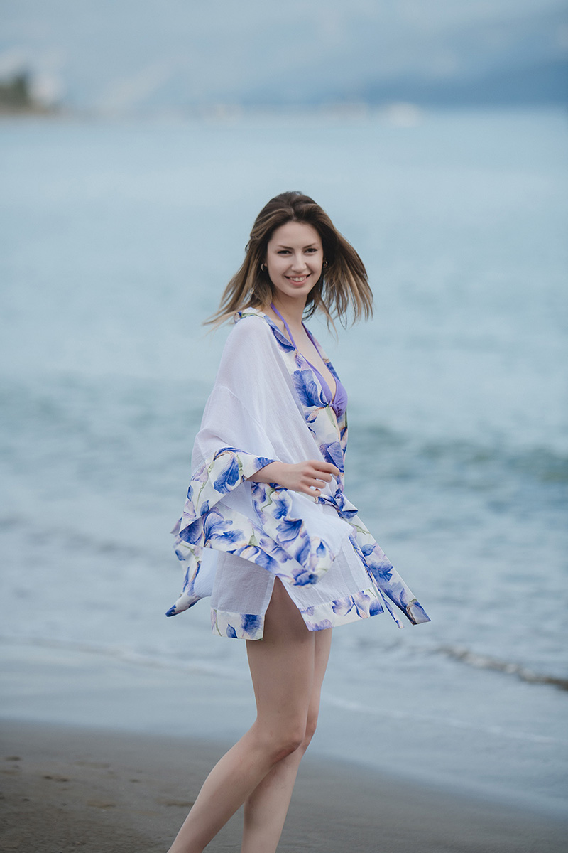Lilac Short White Kimono