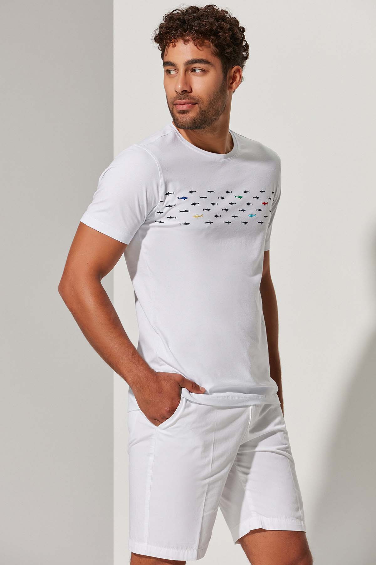 O Yaka Küçük Balıklı Erkek T-Shirt