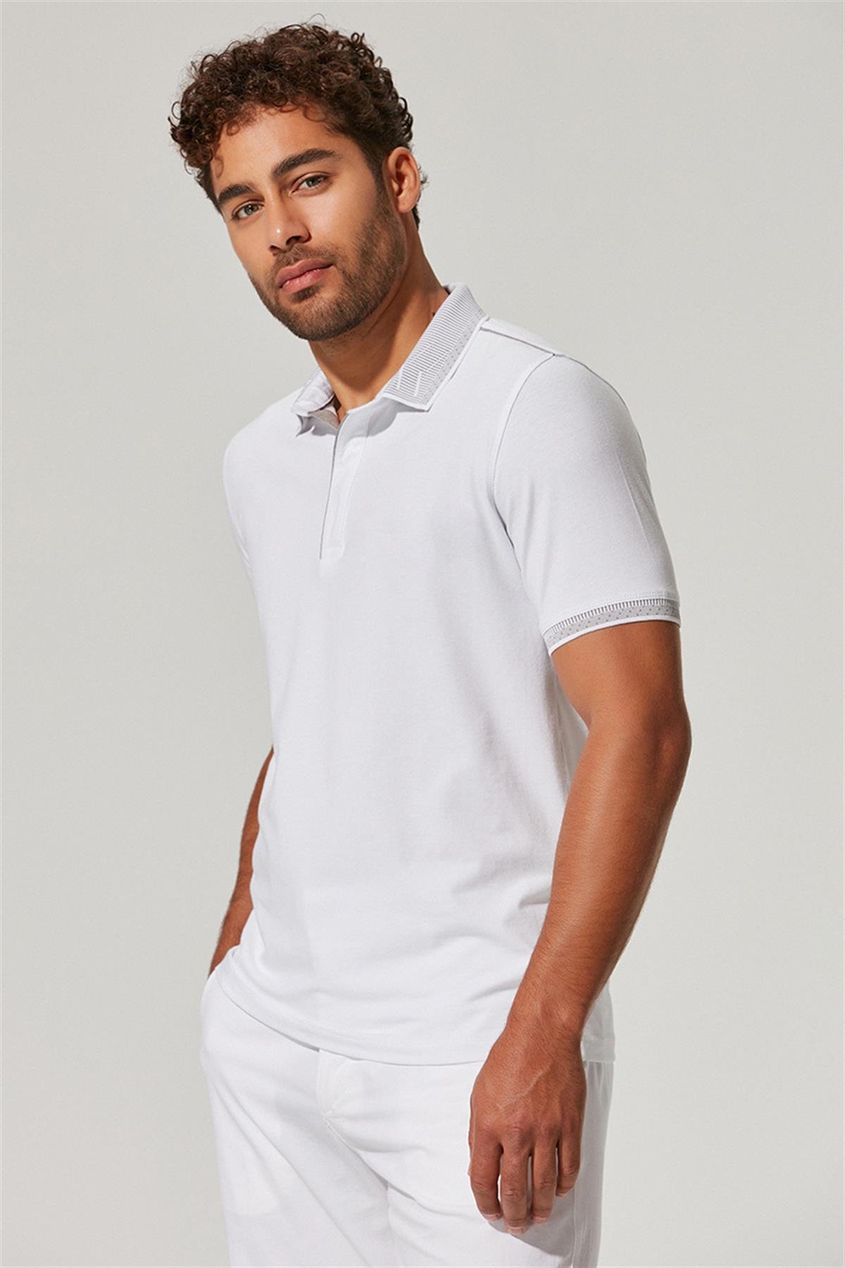 Polo Yaka Omuz Çizgili Erkek T-Shirt