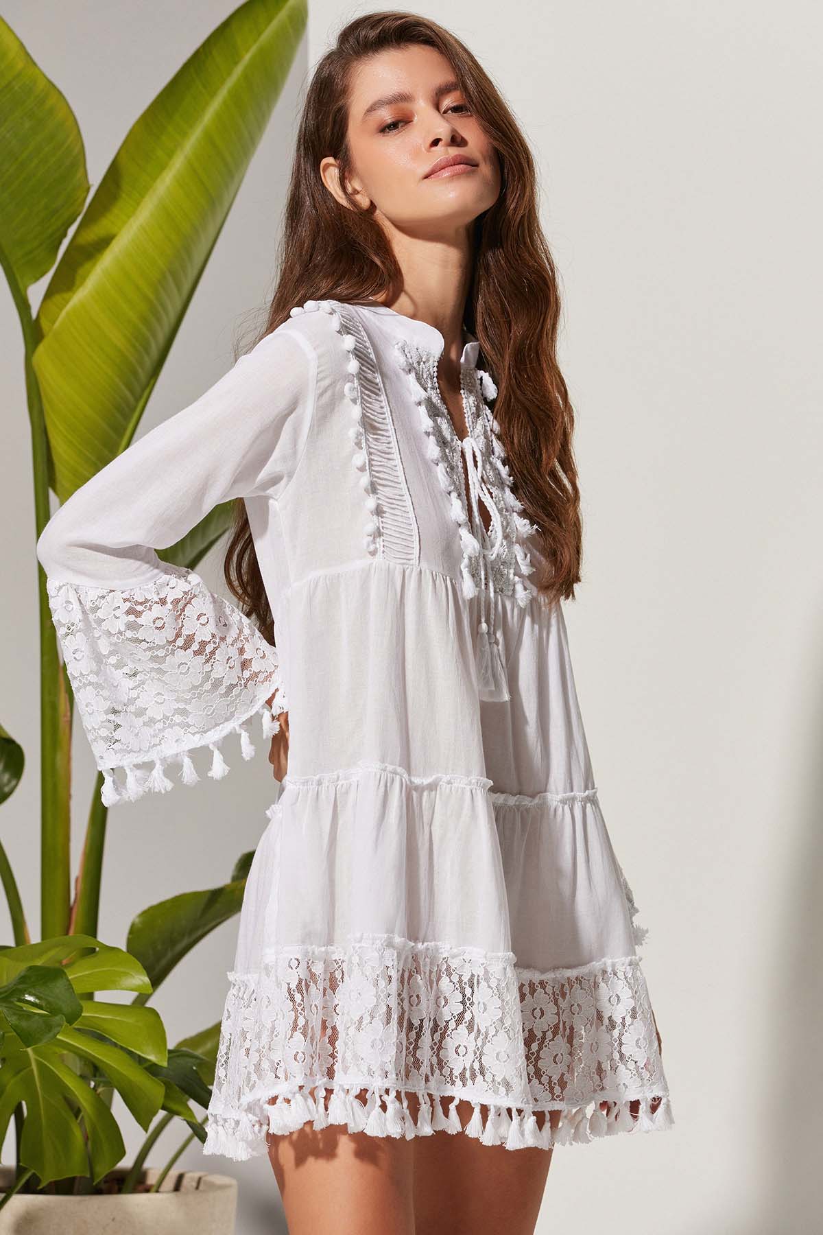 Túnica de encaje de manga larga Garni Voile.