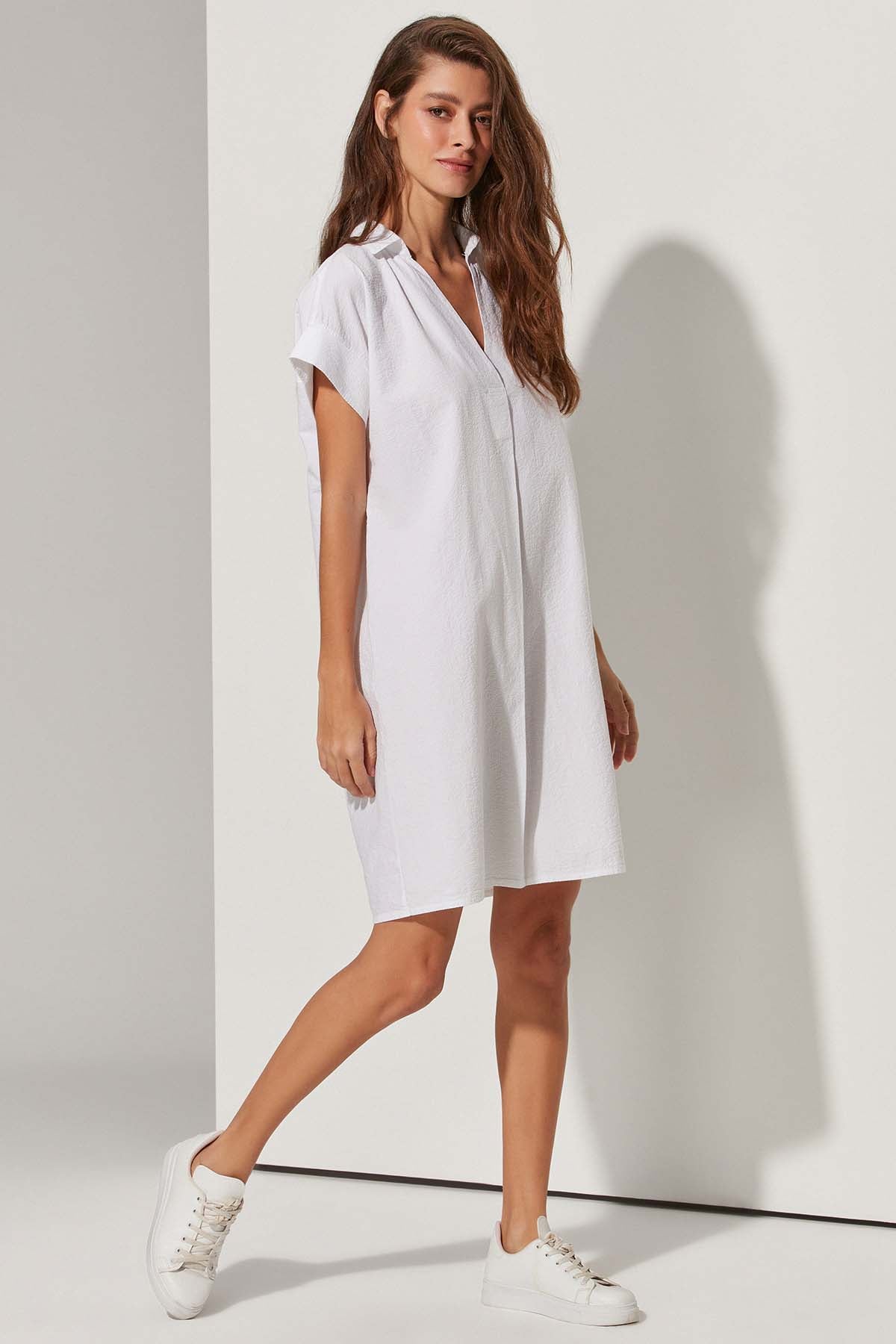 V Neck Pleated Dress