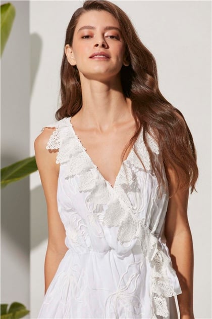 Anvelop Özel İşlemeli Beyaz Elbise