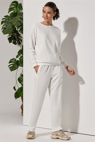 Beyaz Kabartma Baskılı Sweatshirt