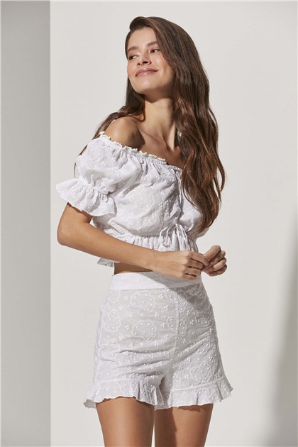 Brode Geniş Yaka Beyaz Bluz