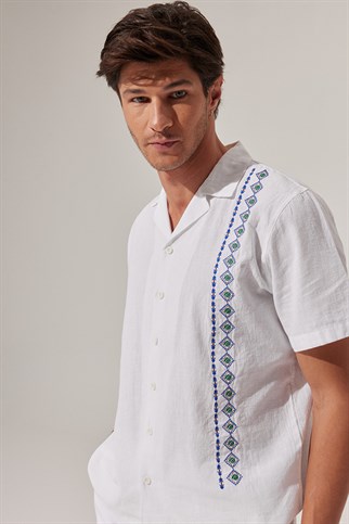 Nakış İşlemeli Kısa Kol Erkek Gömlek