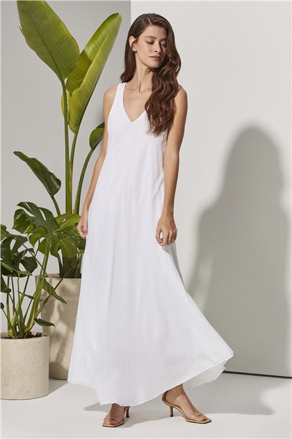 Kolsuz V Yaka Düz Elbise