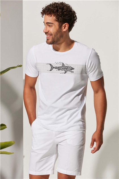 O Collar Big Shark T-Shirt