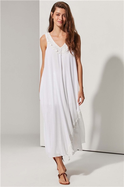V Yaka V Sırt Beyaz Elbise