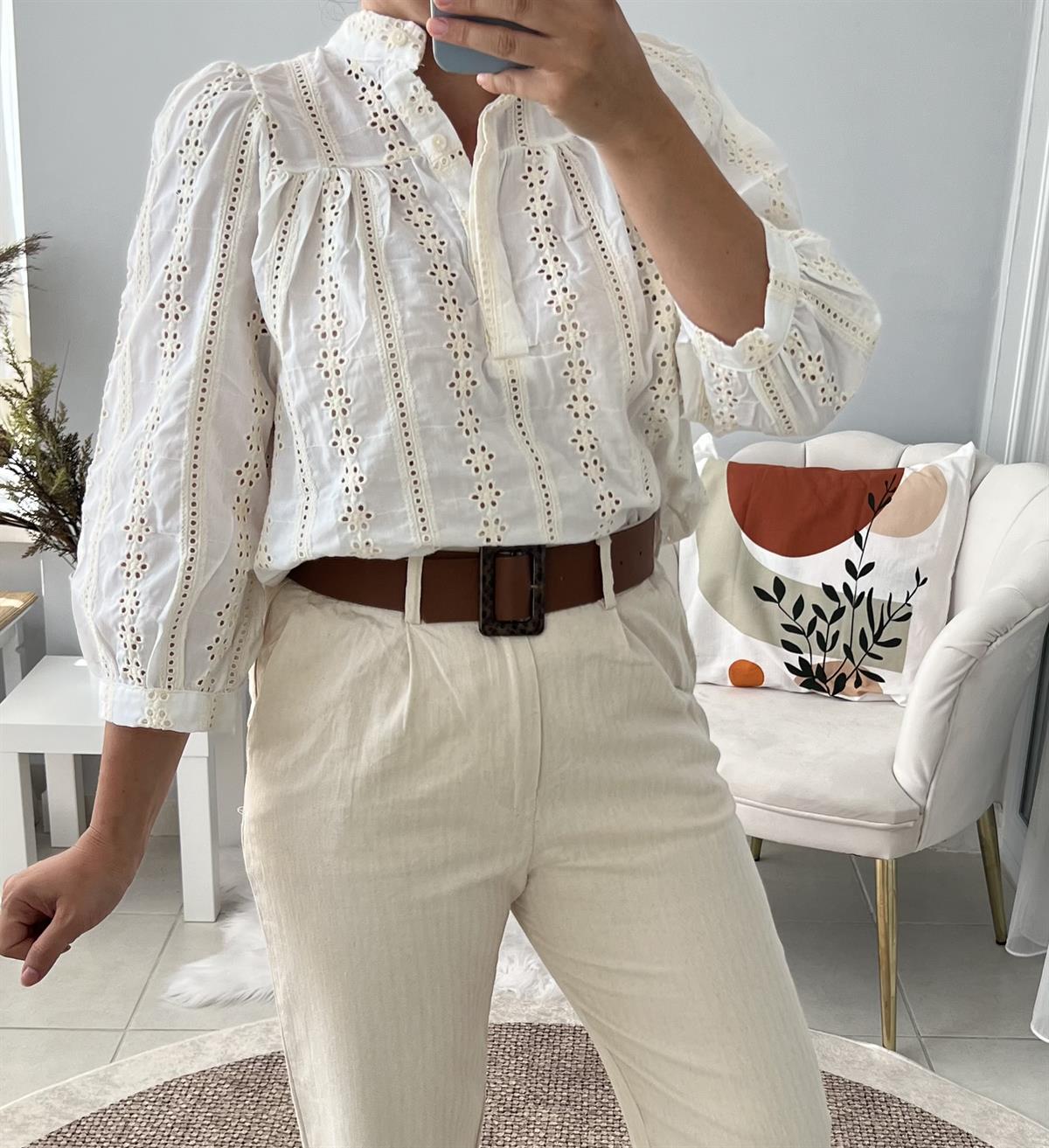 Bej Önü Düğmeli Fisto Bluz