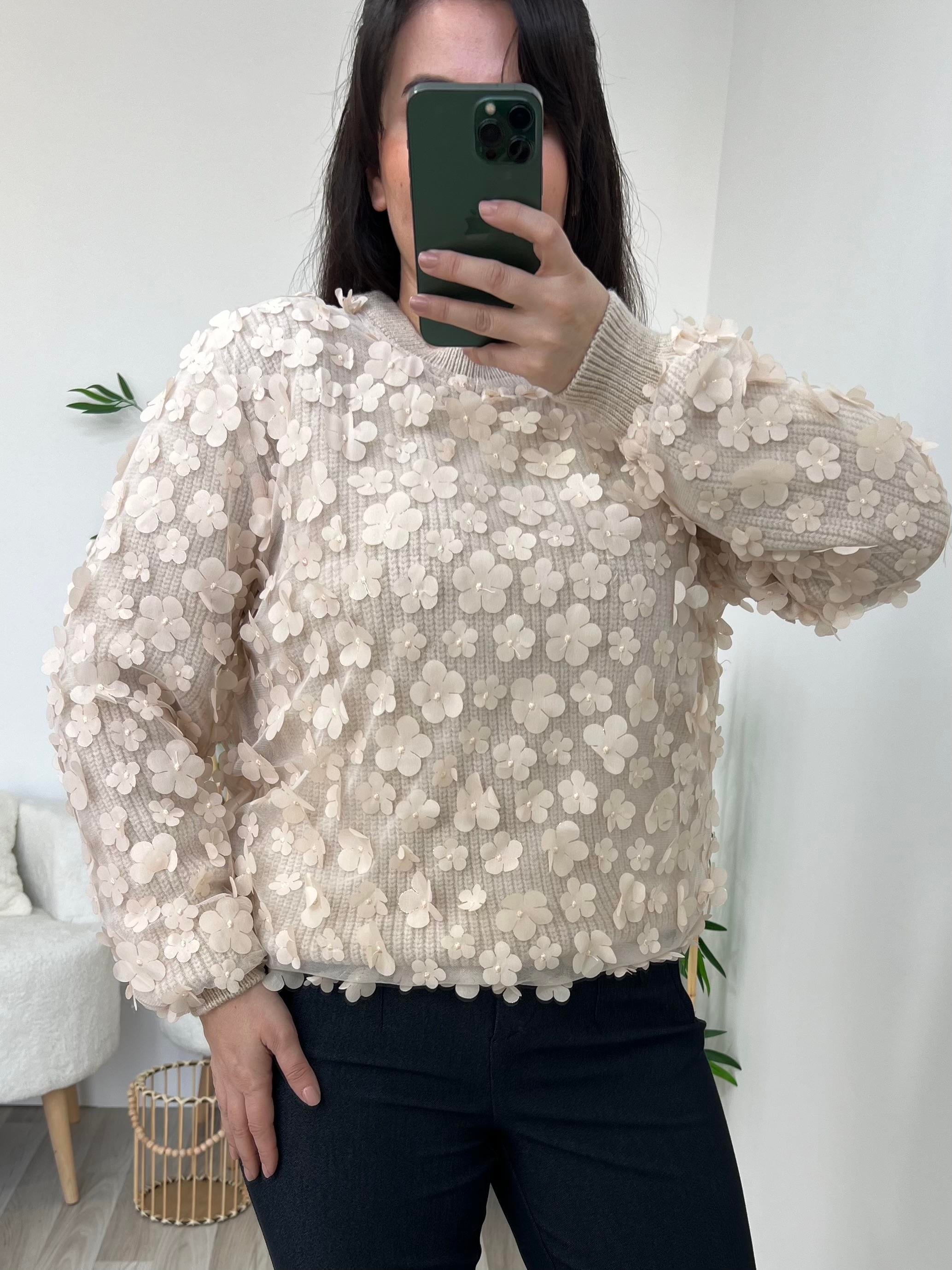 Çiçek Aplikeli Somon Kazak