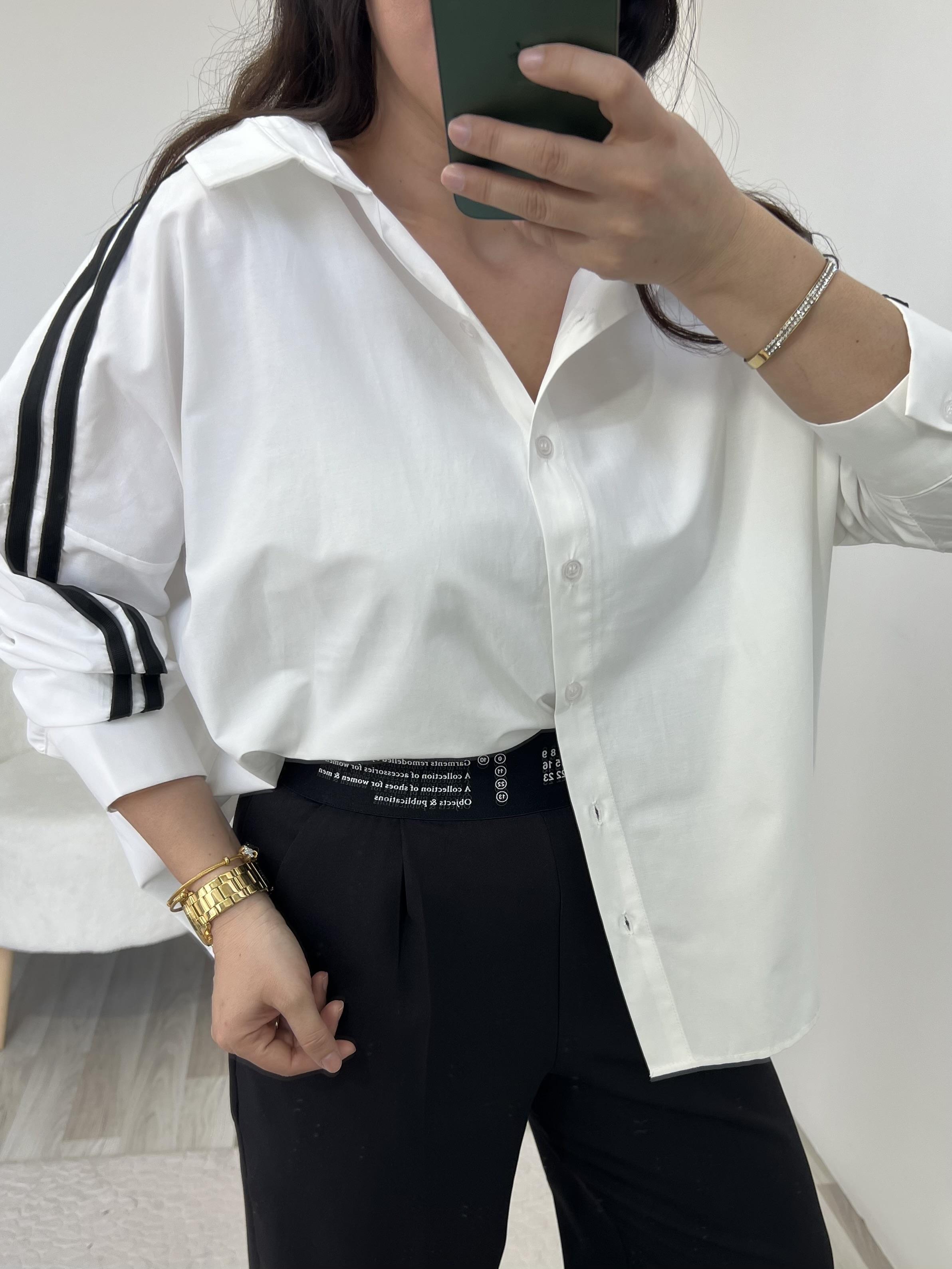 Ekru Şeritli Yaka Detaylı Gömlek