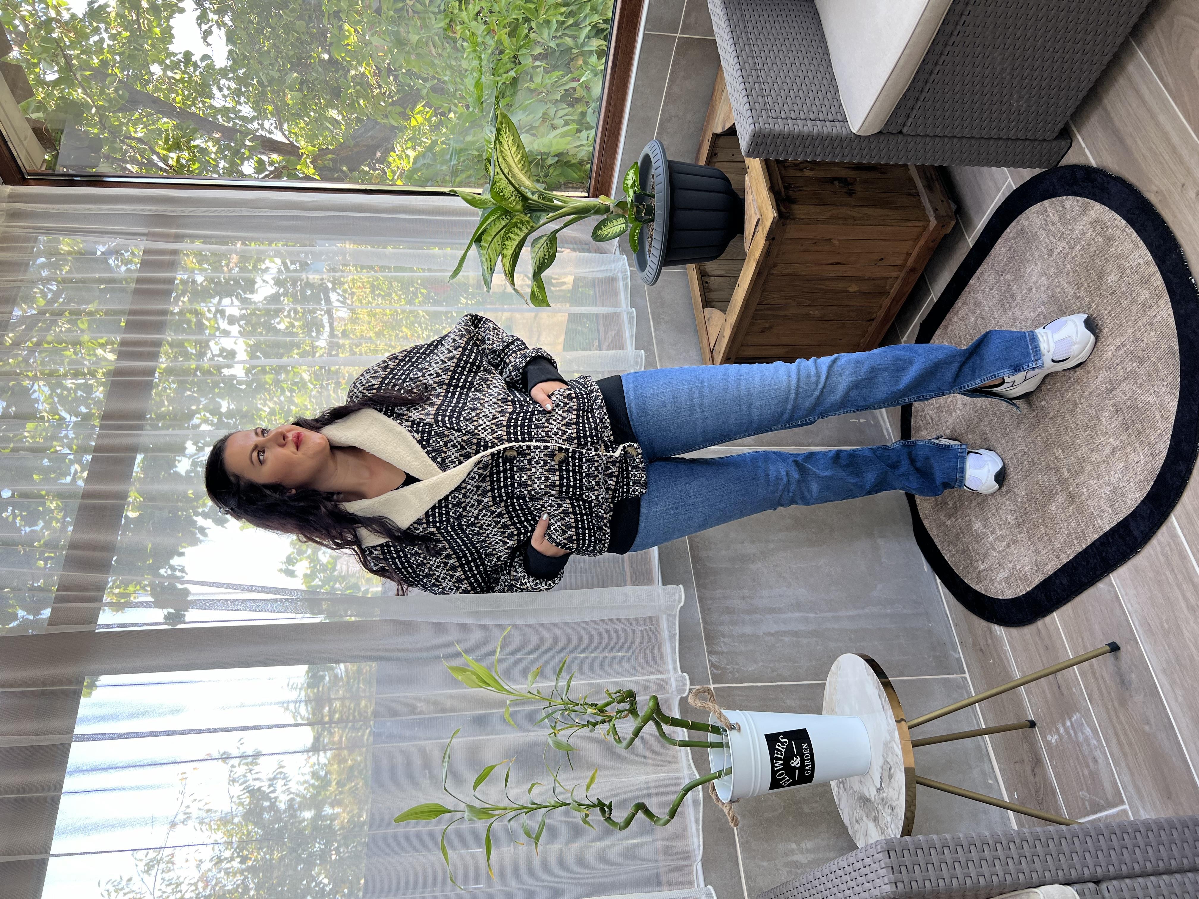 Kürk Yaka Etnik Desenli Mont