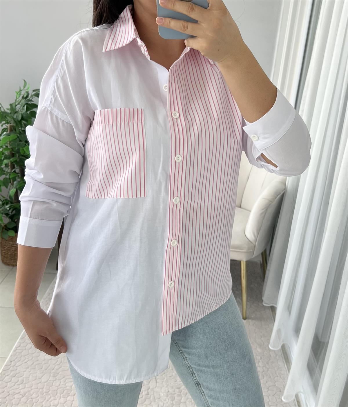 Pembe Çizgili Asimetrik Kesim Kadın Gömlek