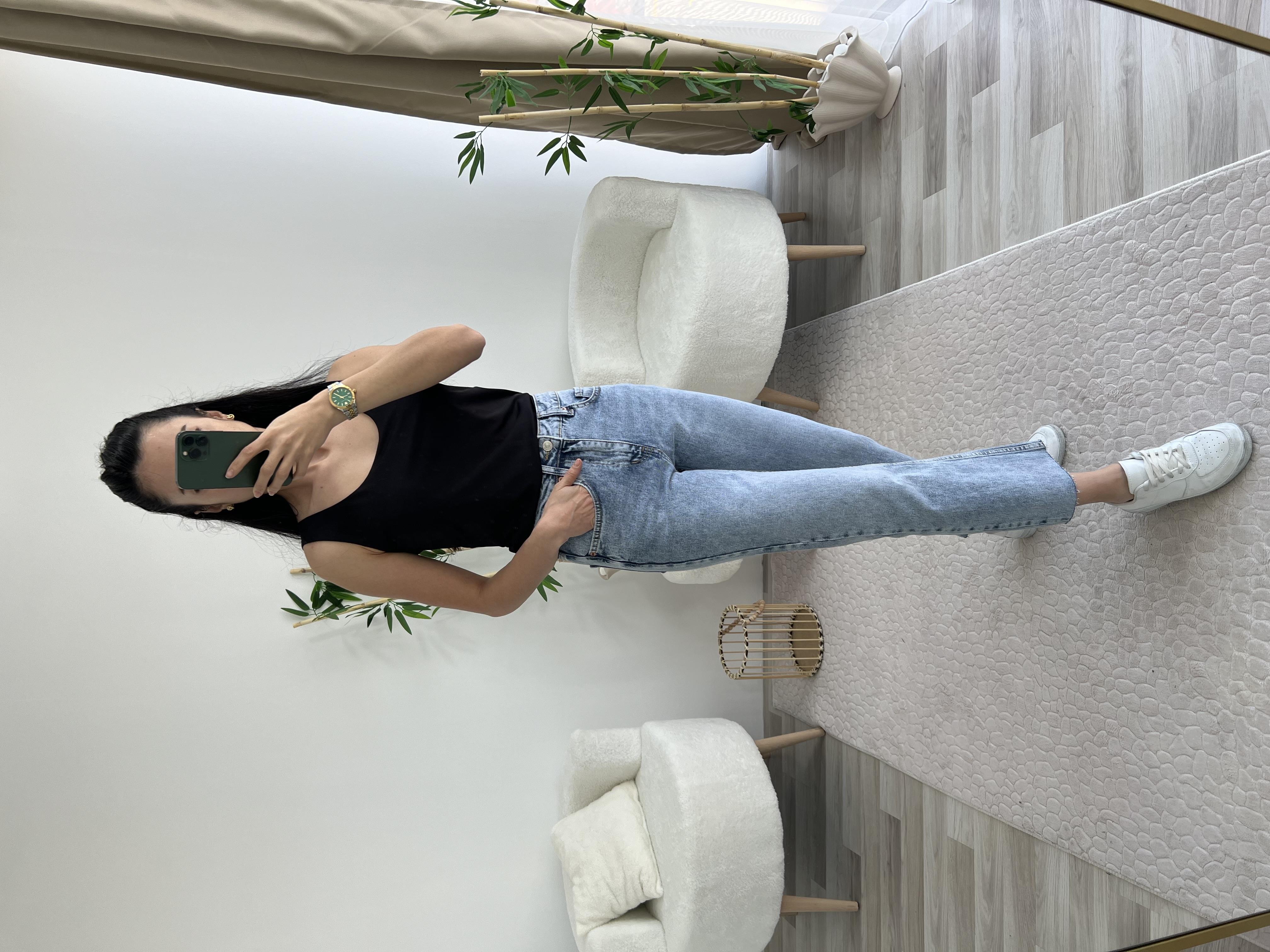 Siyah Kare Yaka Sıfır Kol Badi